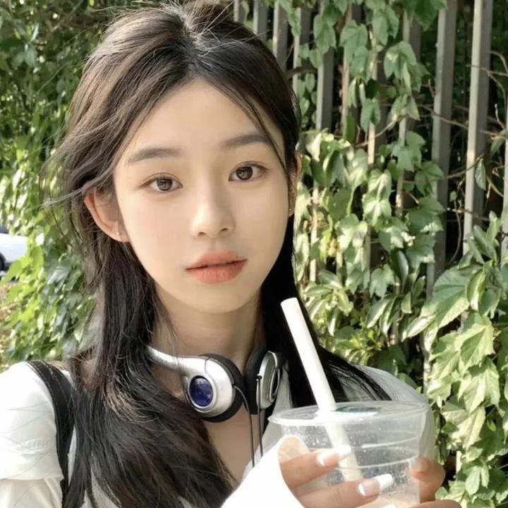 商女云洛溪